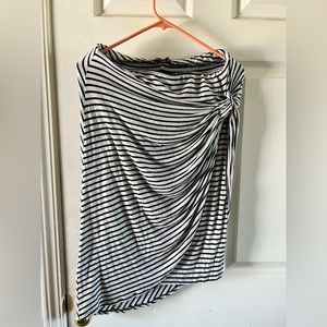 Size Large striped skirt